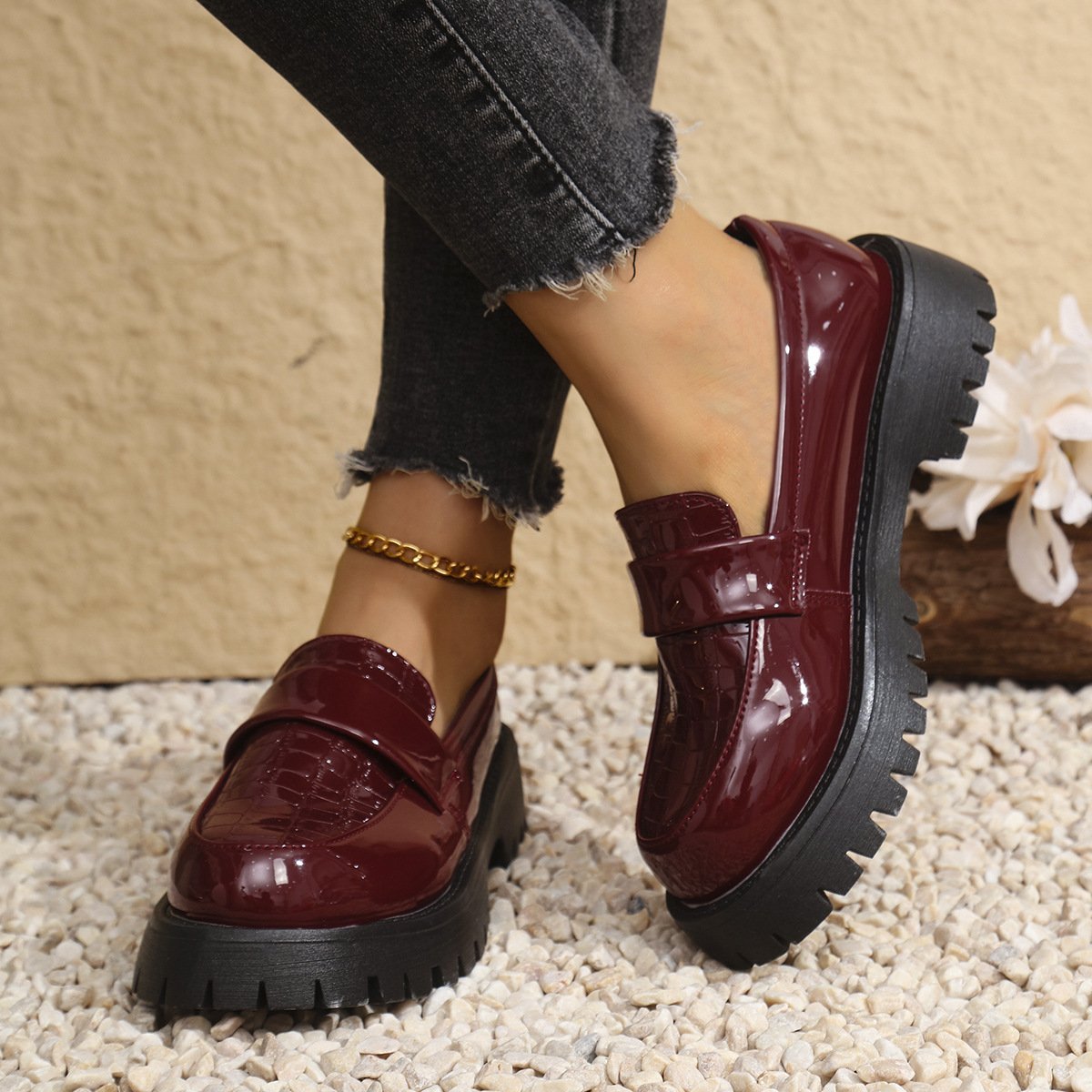 Plus Size Women's Shoes British Style Vintage Leather Shoes - Image 4