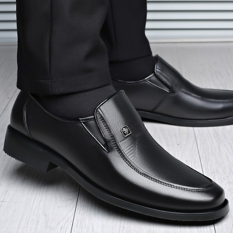 Breathable Leather Sandals Thin Hollow Soft Leather Men's Shoes - Image 4